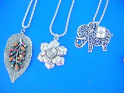 wholesale necklaces - wholesale costume jewelry from WholesaleSarong.com